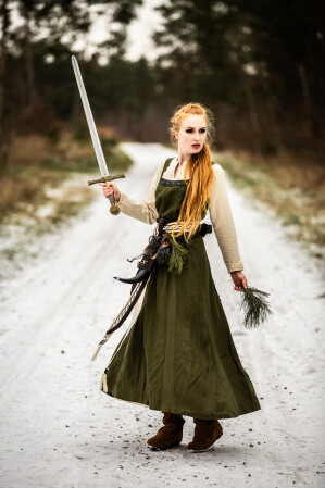 Sobrevestido de lino vikingo Alena verde XXL/XXXL