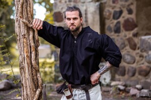 Camisa de pino con botones de madera "Oswald" Negro L