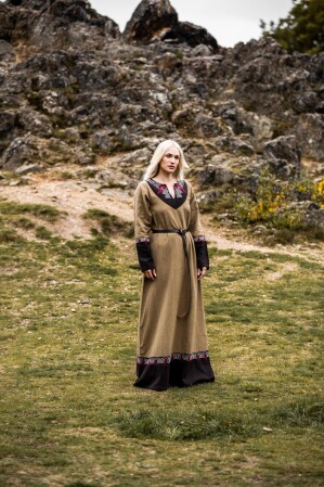 Damen Wikinger Kleid "Idun" mit Stickerei Sand S