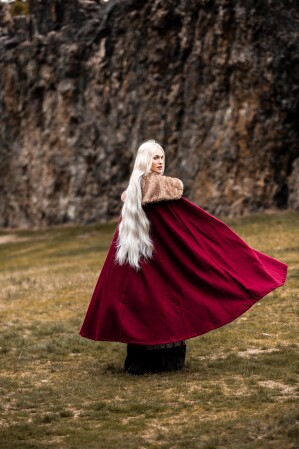 Wikinger Umhang "Janne" mit Kunstfell Rot