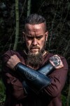 1252 Lederarmschiene "Ottar" mit Vegvisir-Prägung