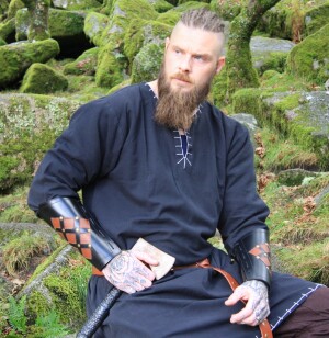 1255 Leather bracers "Orm"