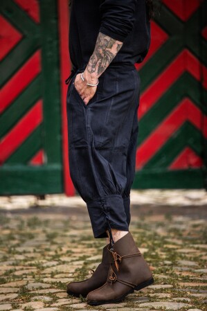 Kniebundhose mit Unterbeinschnürung "Laurence"