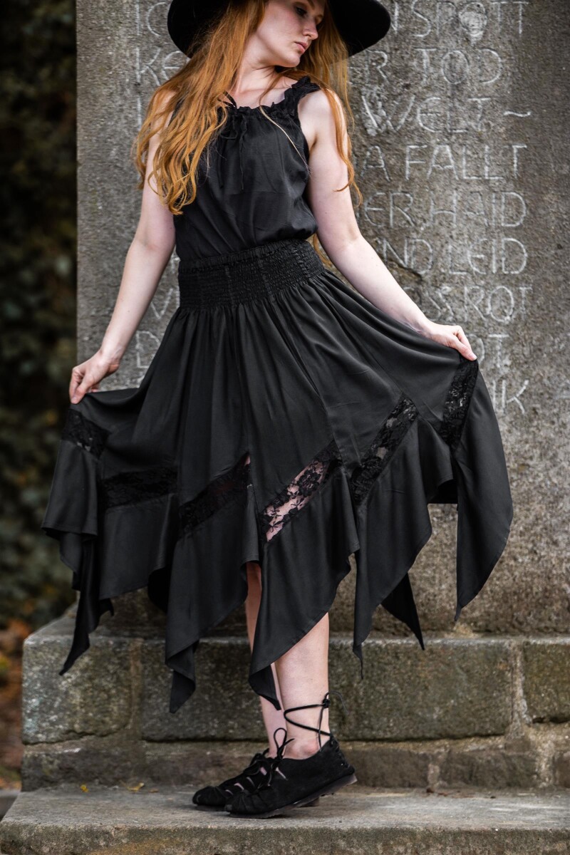 Witch skirt "Selena" box