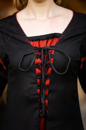 Vestido de viscosa con mangas de trompeta "Berblin"