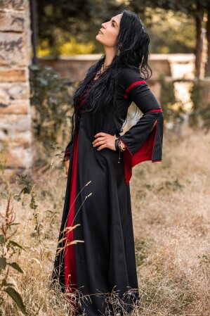 Vestido con mangas de trompeta "Larissa"