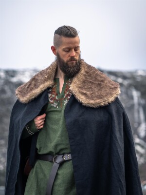 Viking Cape "Janne" with Faux Fur