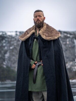 Viking Cape "Janne" with Faux Fur