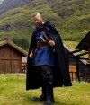 Cape viking "Alpha" avec broderie de loup