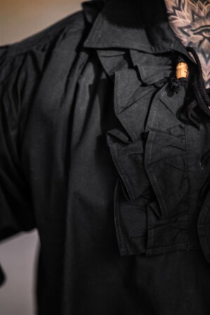 Camicia pirata increspata "Dracula"