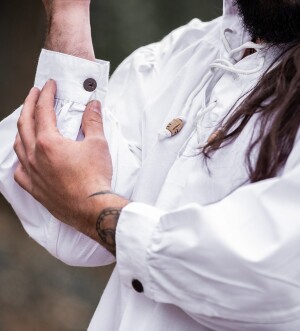 Tipica camicia stand-up medievale con colletto allacciato "Friedrich" White XXL