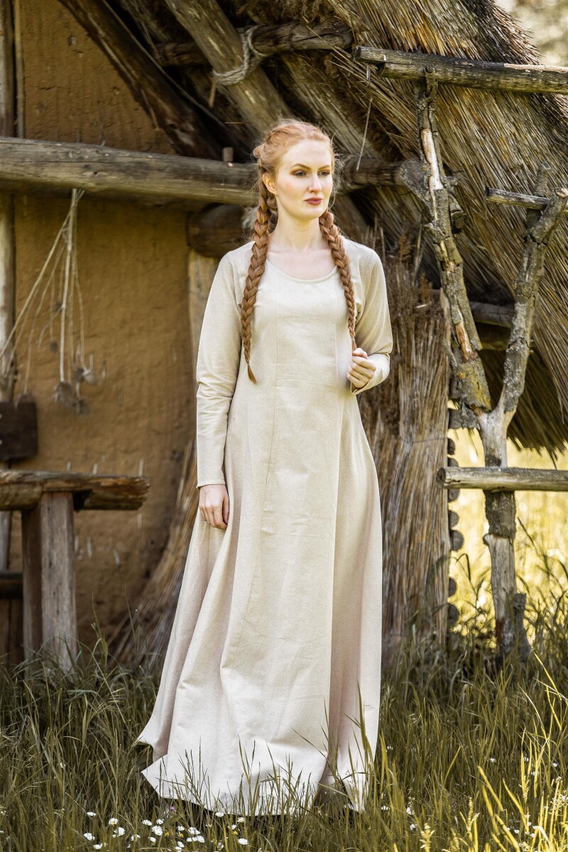Schlichtes Wikinger Unterkleid "Scarlet" Hanffarbe