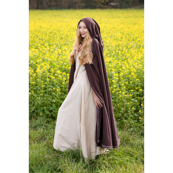 Wool cape with border and brooch "Daniel" Brown