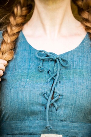Vestido medieval de algodón "Ilse" Azul paloma/Natural S