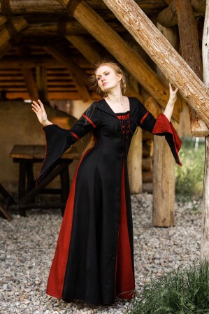 Viskosekleid mit Trompetenärmeln "Berblin" Schwarz/Rot XS
