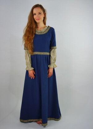 Noble robe à manches courtes avec bordure "Ennlin" Bleu S