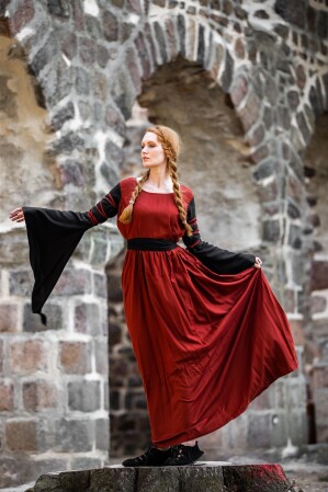 4904 robe noble médiévale "Dorell