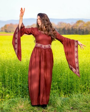 Précieuse robe en viscose bordeaux Rouge S