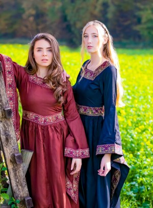 Vestido de viscosa noble burdeos XS