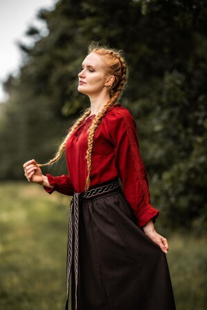 Blusa medieval con encaje "Bettina" roja S