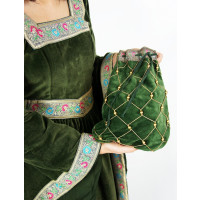 9027 noble velvet pouch with decoration, green