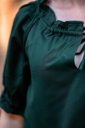 Blusa medieval de manga corta "Vera" Verde M