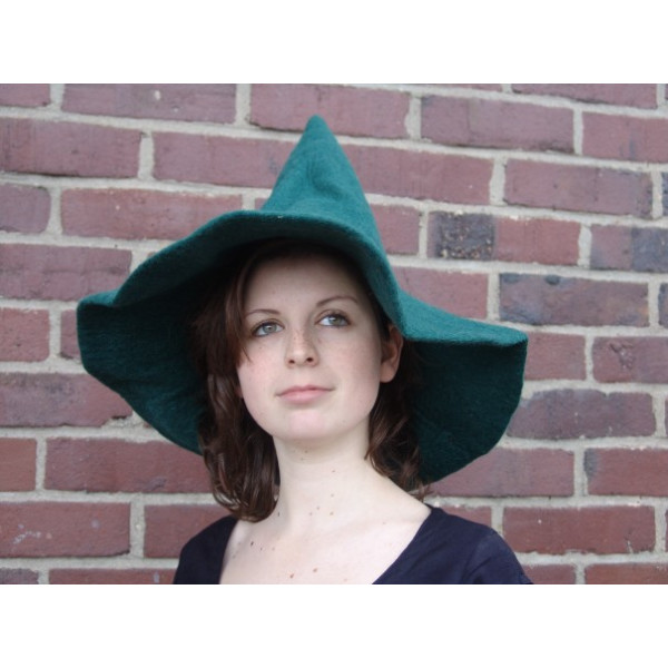 Witch Hat "Agata" Green