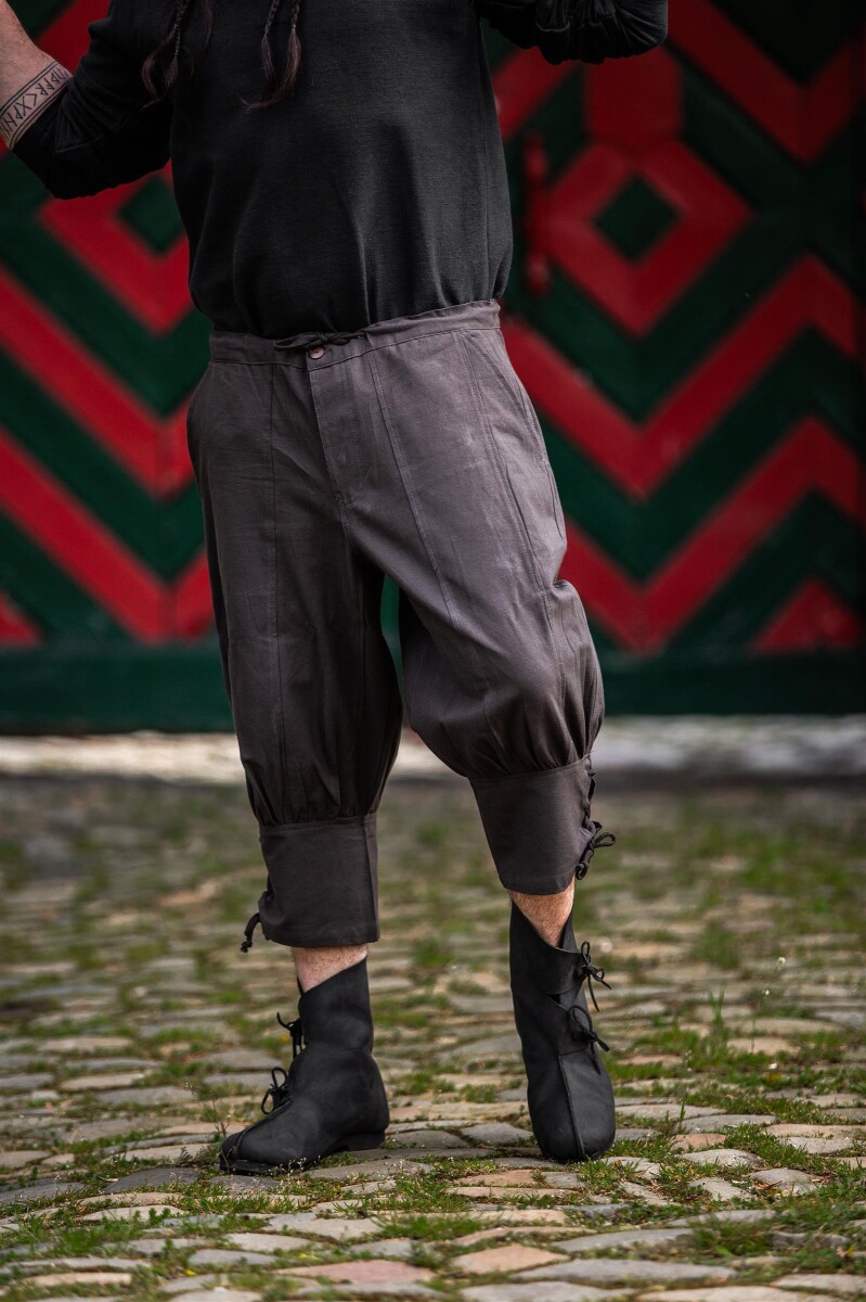 Knee breeches with lower leg lacing "Laurence" bro