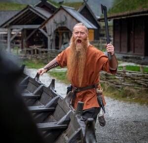 Wikinger-Kurzarmtunika "Olaf" Ziegelrot M