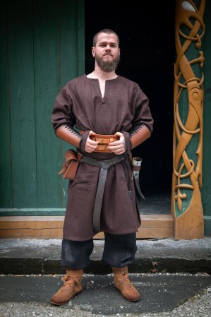 Wikinger Wolltunika "Olvisson" Braun M