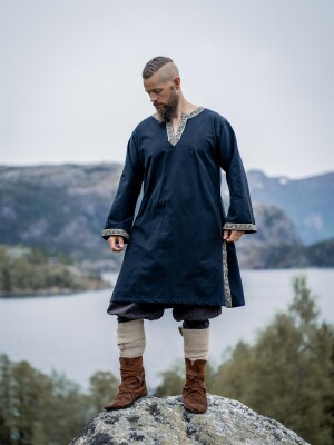 Tunic with border "Halvor" Black S
