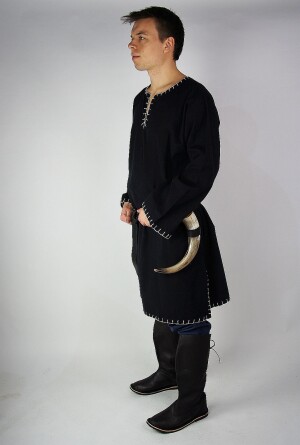 Viking tunic with embroidery "Erwin" Black L