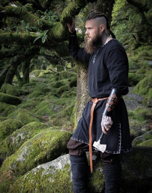 Viking tunic with embroidery "Erwin" Black XL