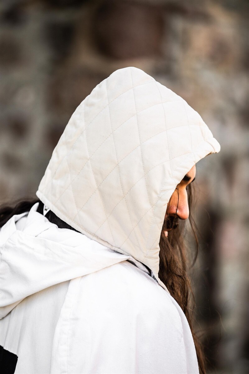 fretted bonnet for gambeson "Eckwin" Natural XXL