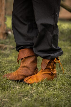 008 Mittelalter Stulpenstiefel aus Nubukleder- Braun