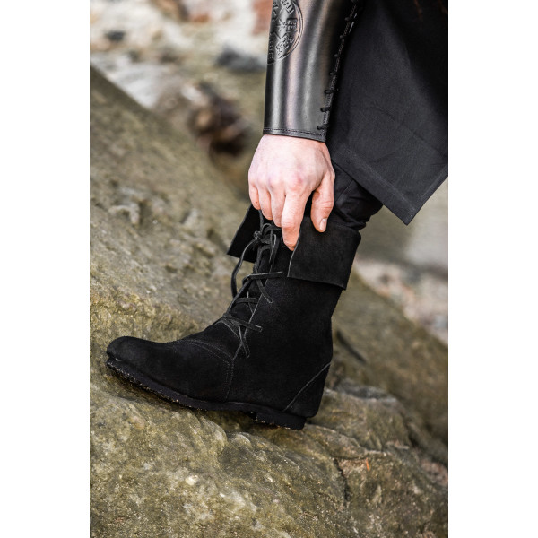 074 Medieval boots "Aurin" with cuff - black