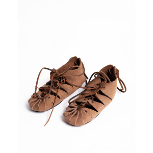 002 Childrens suede shoes - brown
