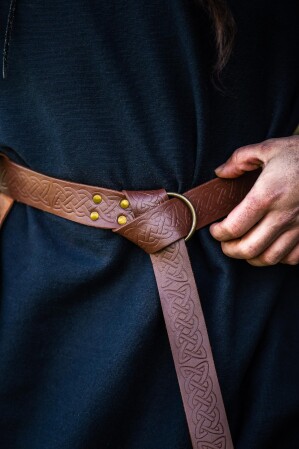 Lederringgürtel mit durchgehender keltischer Prägung Braun 190 cm