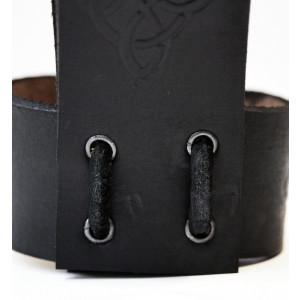 Leather horn holder with Celtic embossing Black