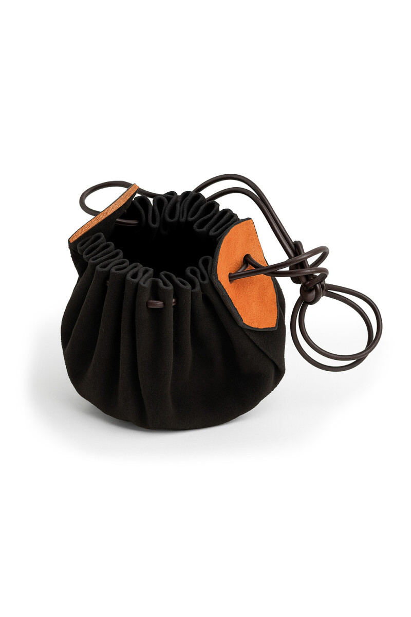 Lederbeutel "Hug" aus Veloursleder Braun