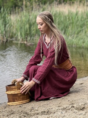 Wikingerkleid "Brigida"- Rot XS