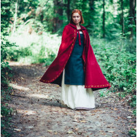 Wool cape "Ásidís" with hand embroidery Red