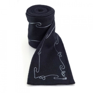 Wool calf wrap with embroidery "Hannes" Black