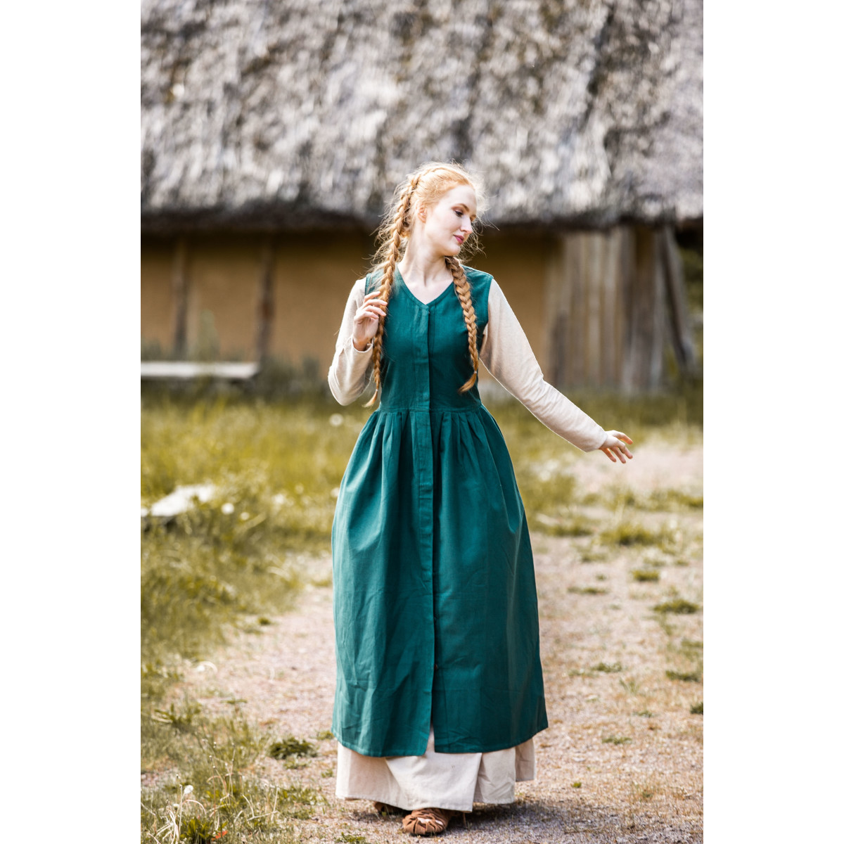 Medieval peasant dress Arlette Green