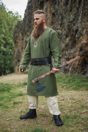 Viking tunic "Freki" with hand embroidery olive green XXL
