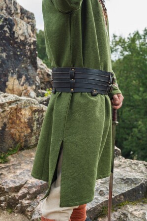 Viking tunic "Freki" with hand embroidery olive green XXL