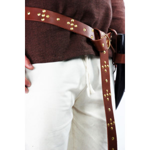 El cinturón de anillos vikingo hecho de robusto...