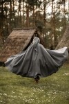 Wollumhang mit langer Kapuze "Hervir" Grau 160 cm