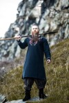 Tunica vichinga "Snorri" con ricamo a mano in stile Urnes Nero-Rosso XXL