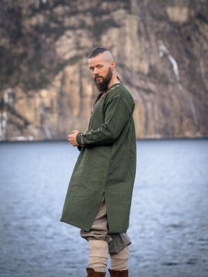 Viking Tunic "Snorri" with Urnes style hand embroidery Green XL